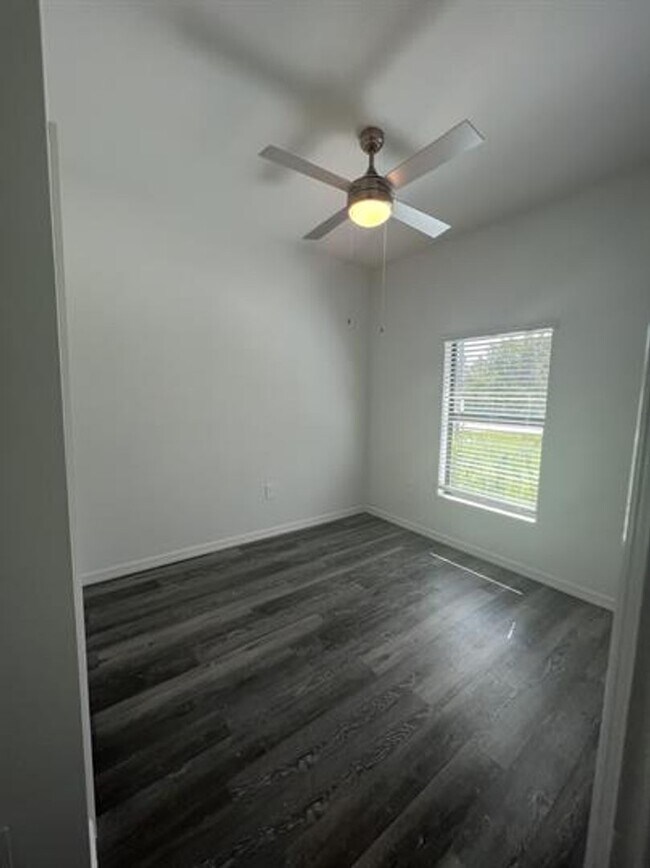 Photo - 4028 SW 7th Pl