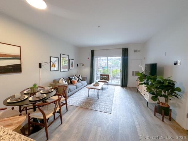 Photo - 180 Broad St