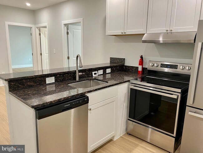 Photo - 3701 9th St NW Unidad 4