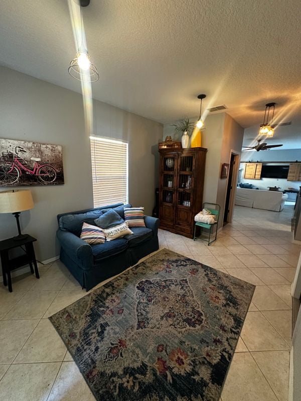 Photo - 650 Norfolk St