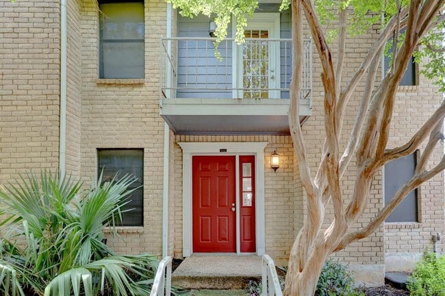 Photo - 802 Banister Ln Condo Unit 802