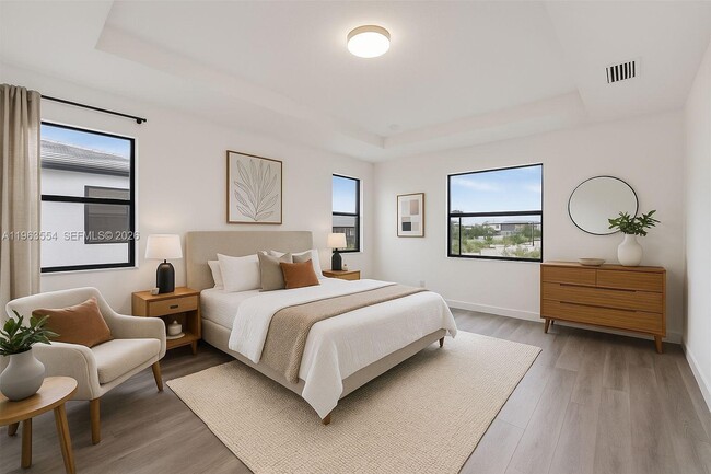 Photo - 244 NE 210th Way