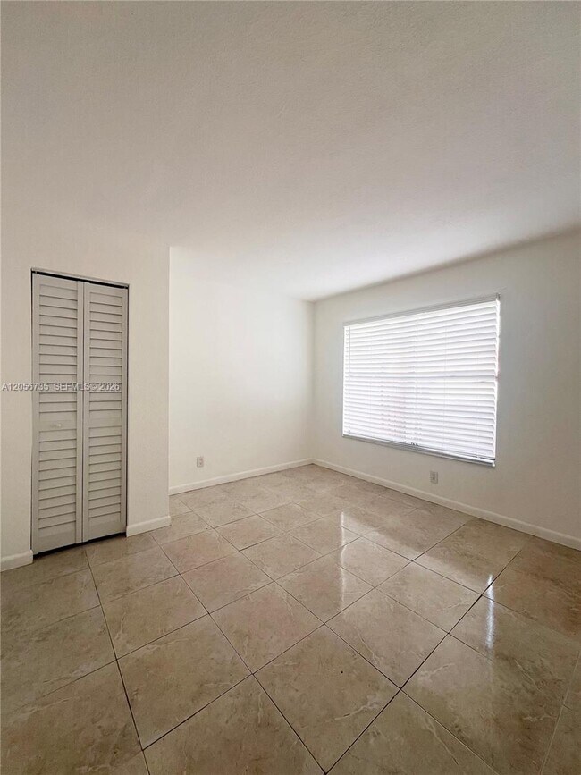 3770 SW 59th Terrace