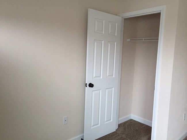 Photo - 10527 Ellis Rd