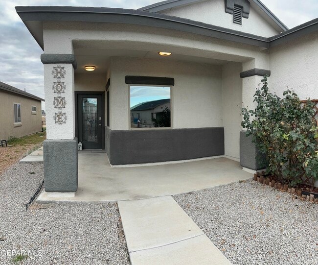 Photo - 10129 Red Vly