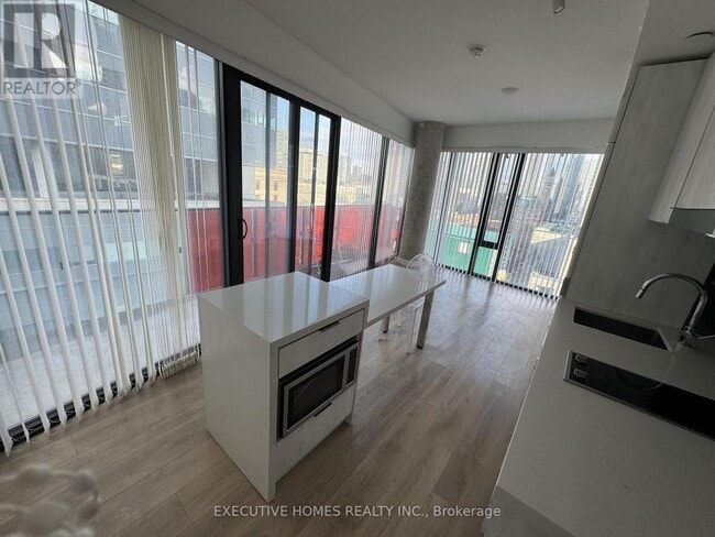 Photo - 215 Queen St W Unité 1208