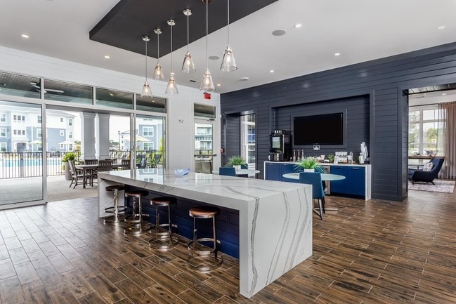 Element Barclay apartments — community photo