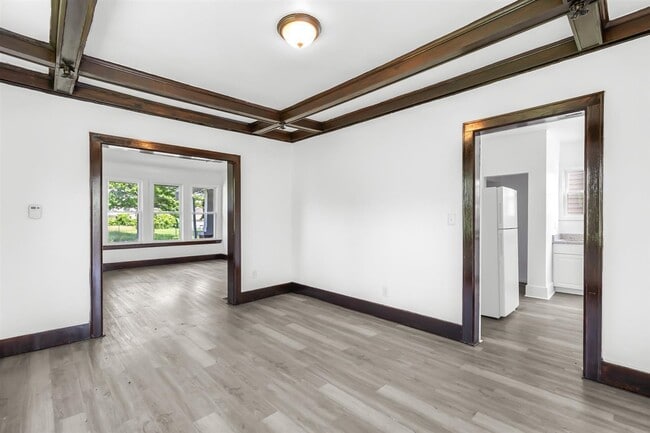 Photo - 330 Westminster St