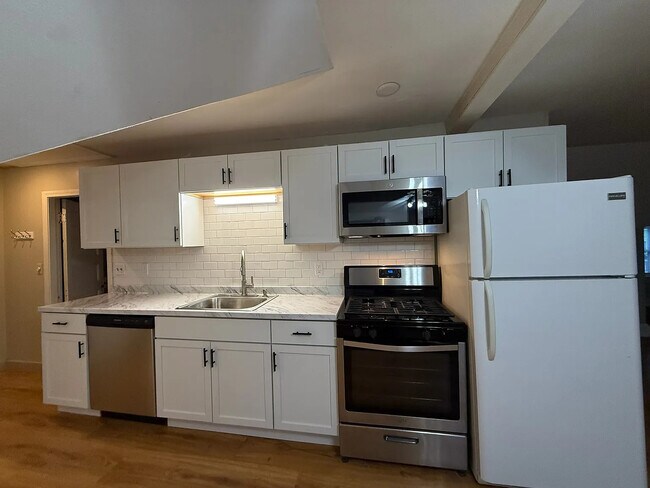 Photo - 2 Wachusett St