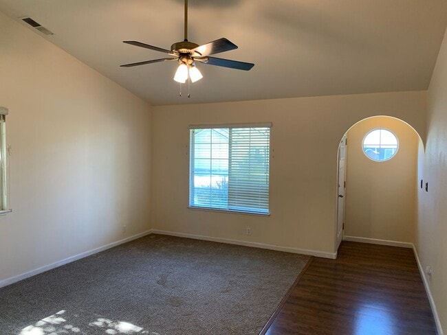 Photo - Updated 3 bedroom 2 bathroom close to Meriam Park!