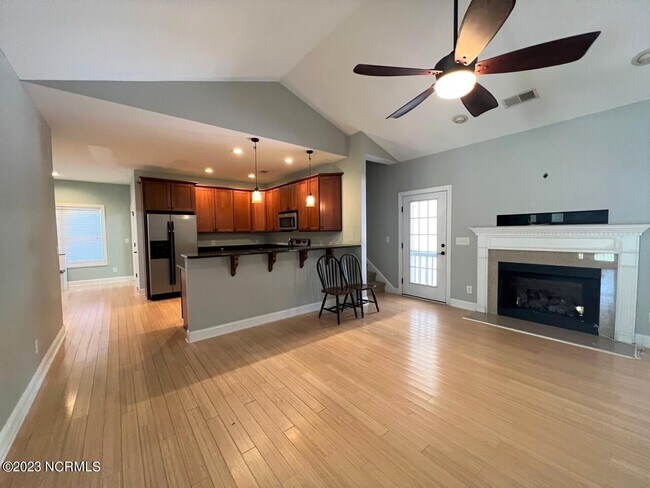 Photo - 2239 E Indiana Ave