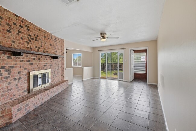 Photo - 3202 Forestwood Dr