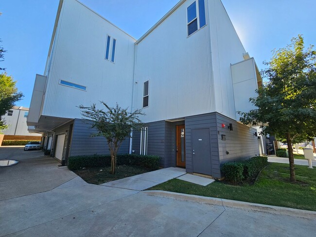 Minutes from Downtown, Uptown, Henderson, ... - Minutes from Downtown, Uptown, Henderson, ... Casa
