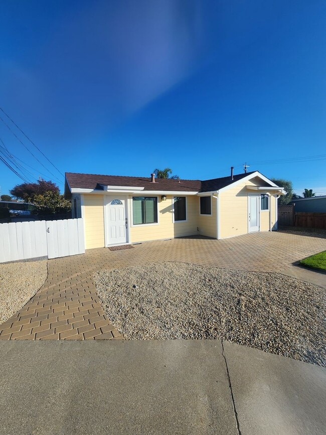 Building Photo - Cute Single Level Home in Grover Beach