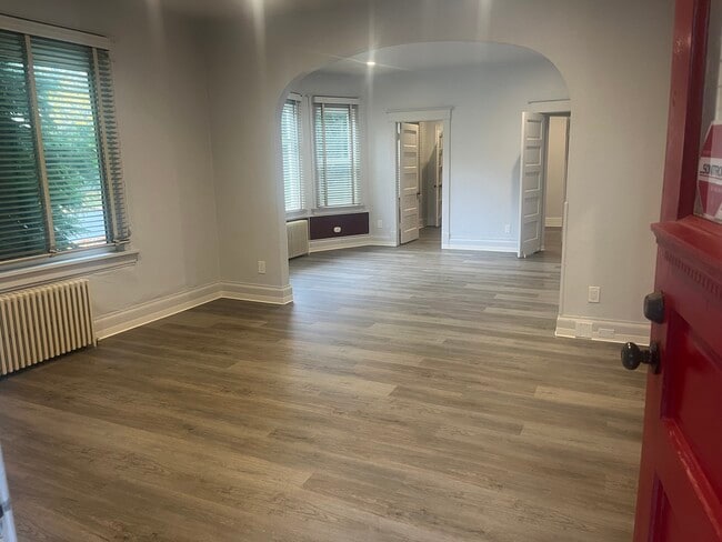 Photo - 1502 N Oakes St