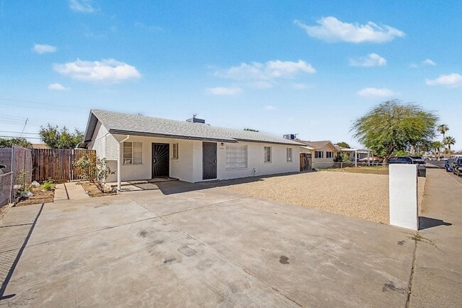 Photo - 3519 W Orchid Ln