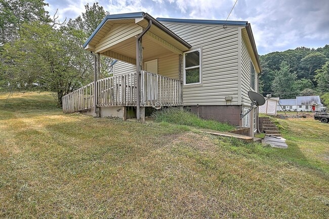 Photo - 707 Tuggle Hill Rd
