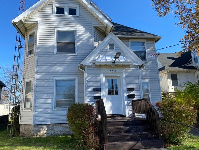 Building Photo - 370 S State St Unit 1 Rental