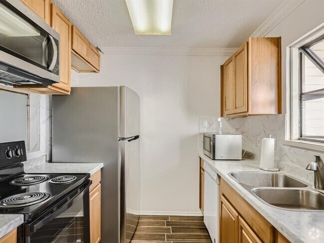 Building Photo - 8400 Jamestown Dr Unit 512 Rental
