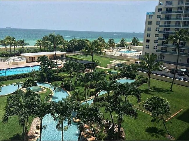 Photo - 5005 Collins Ave Condo Unit 515