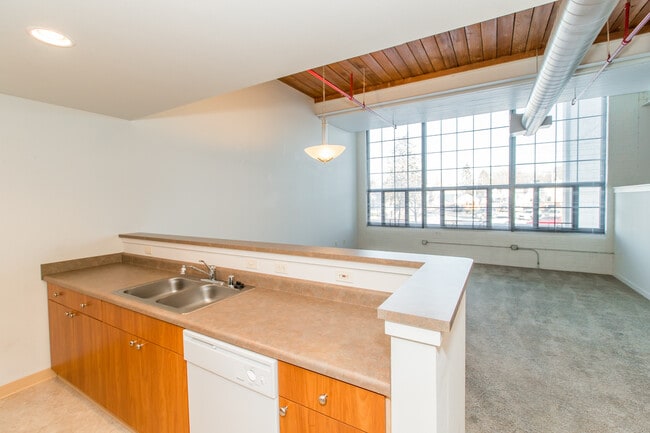 Photo - Amity Apartments