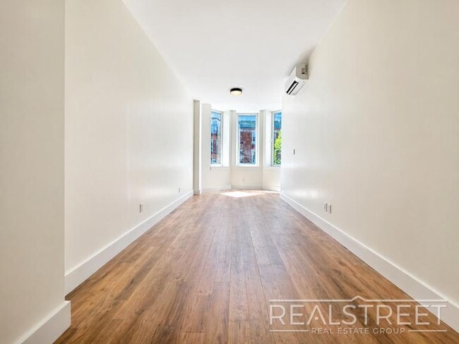 Photo - Rogers Avenue Unit 2B