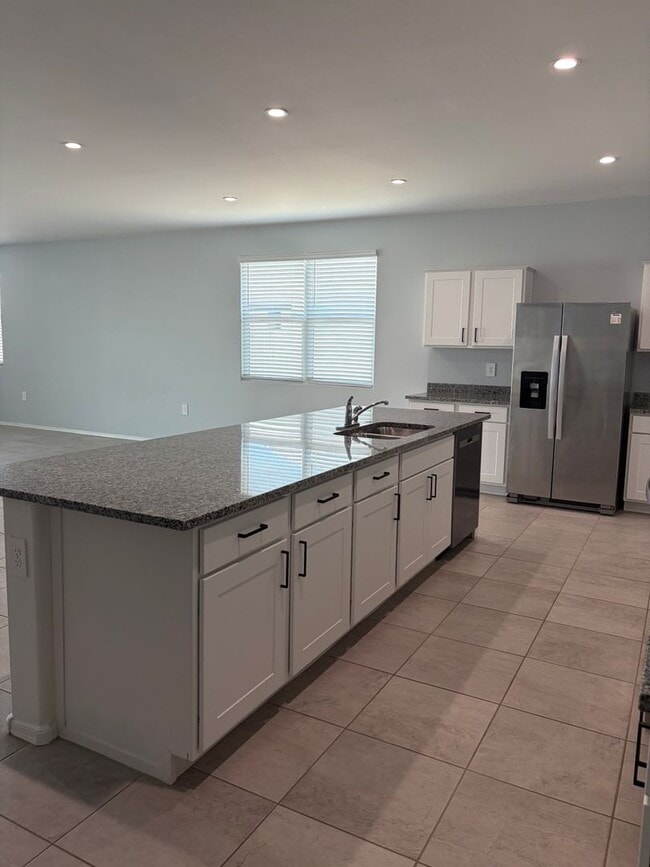 Photo - 36202 W San Alvarez Ave