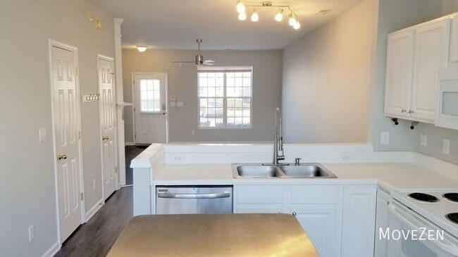 Photo - 1752 Sorrell Brook Way