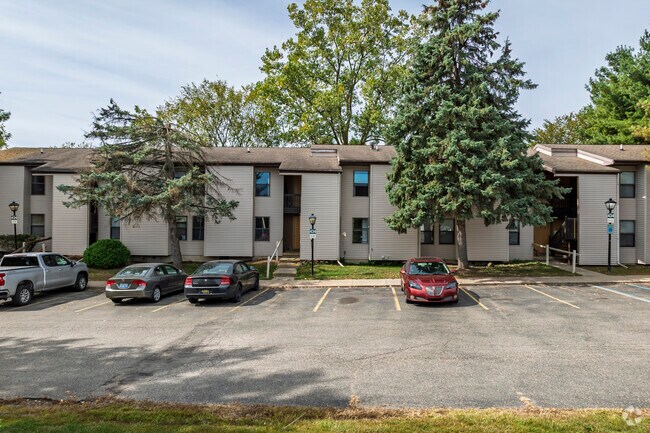 Knob Pines Apartments