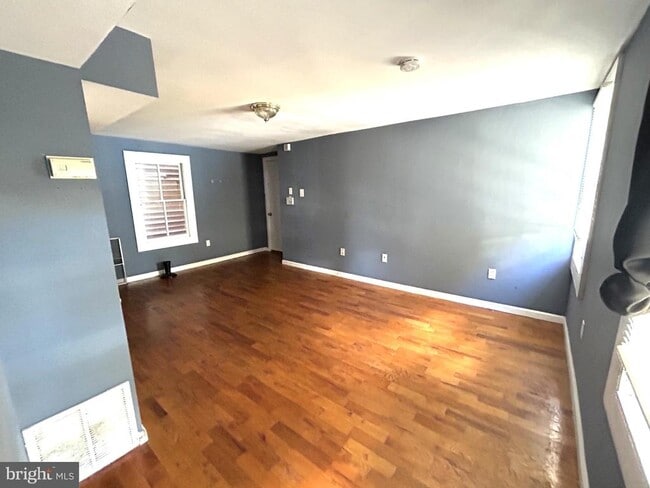 Photo - 141 High St Unit 1