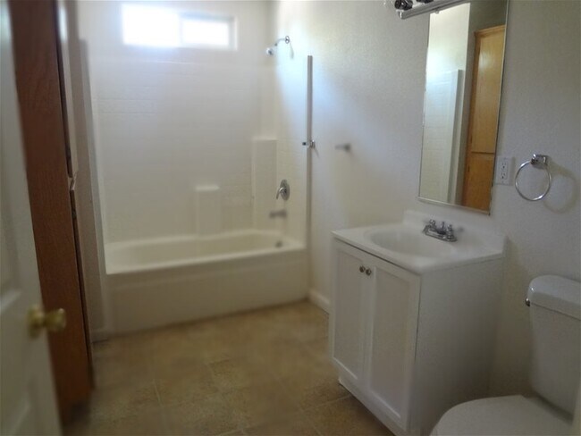 Photo - 5624 Arboga Rd Unit 4