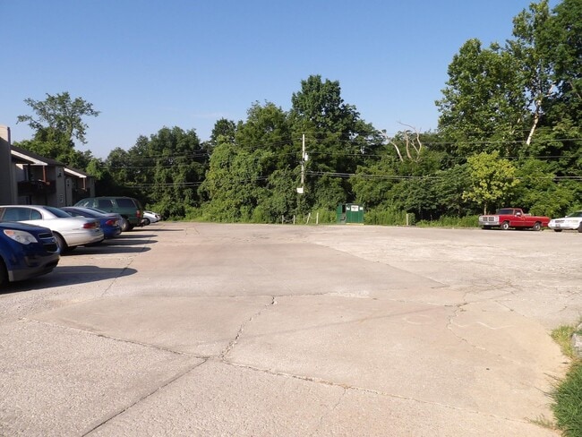 Photo - 35 Ashwood Ct Unidad 12