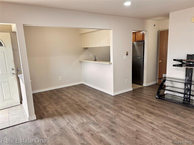 Photo - 35253 Turner Dr