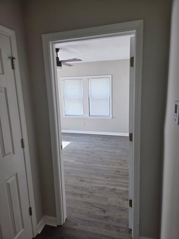 Photo - 305 Hightower St