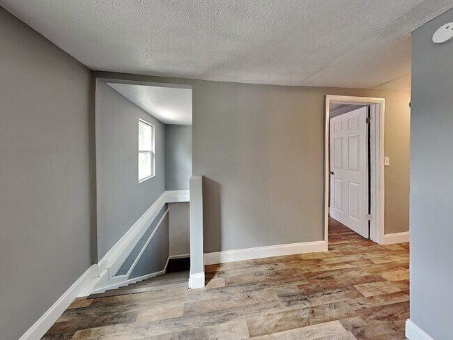 Photo - 7345 Linda Dr