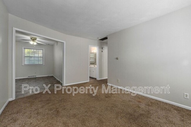 Photo - 2111 S Ventura Ave