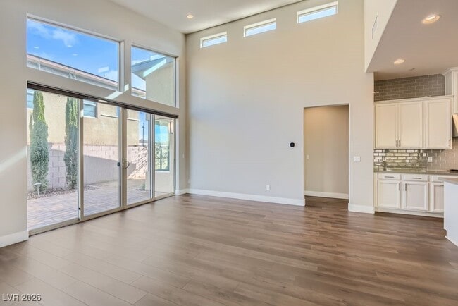 Building Photo - 3008 Barrett Springs Ave