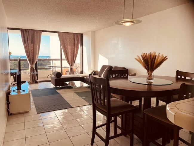 Photo - 2555 Collins Ave Unit 1804
