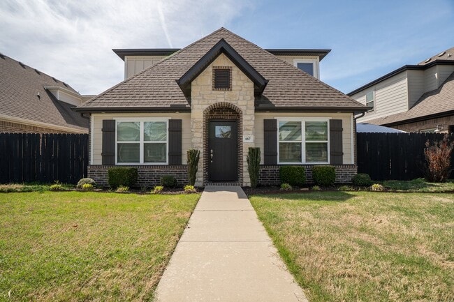 Building Photo - Now Pre-Leasing!!! Stunning 4 Bedroom, 3.5 Bathroom Home