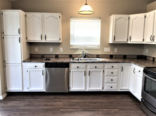 Photo - 221 Choctaw Cir