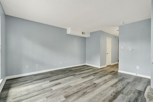 Photo - 1312 Ely Rd Unit 10