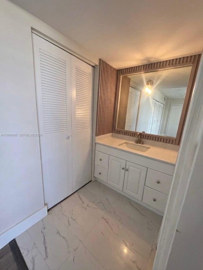 Photo - 16400 NE 17th Ave Unit 701