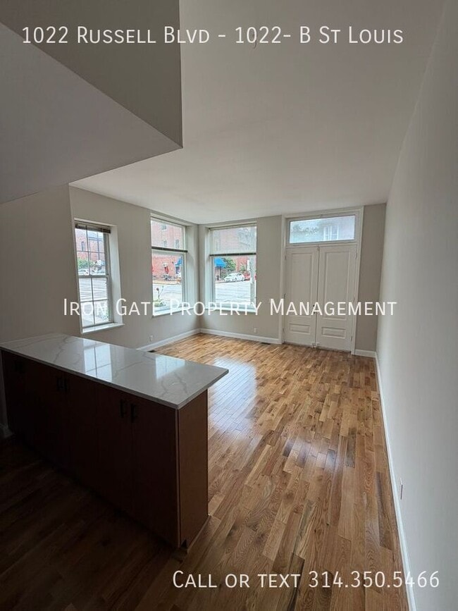 Photo - 1022 Russell Blvd Unit 1022- B St Louis