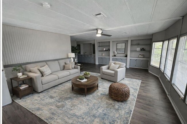 Photo - 8066 Highpoint Blvd