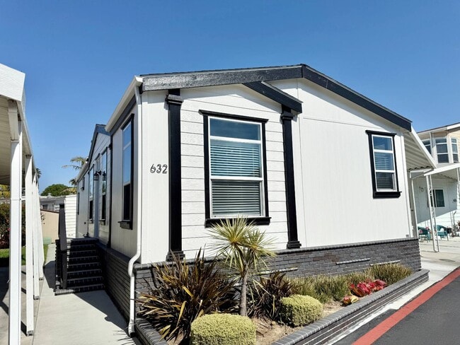 Photo - 80 Huntington St