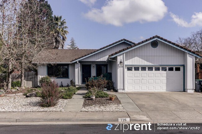 Photo - 125 Falcon Dr House
