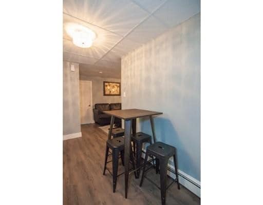 Photo - 102 Princeton St