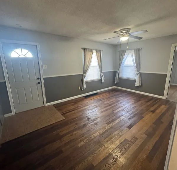 Photo - "Charming 3-Bedroom Home with Spacious 1760 Sq Ft in Greenwood, IN!"