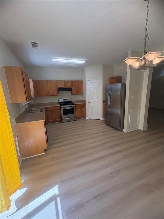 Photo - 3880 Grovemont Pl