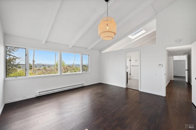 Photo - 31 Antilles Way